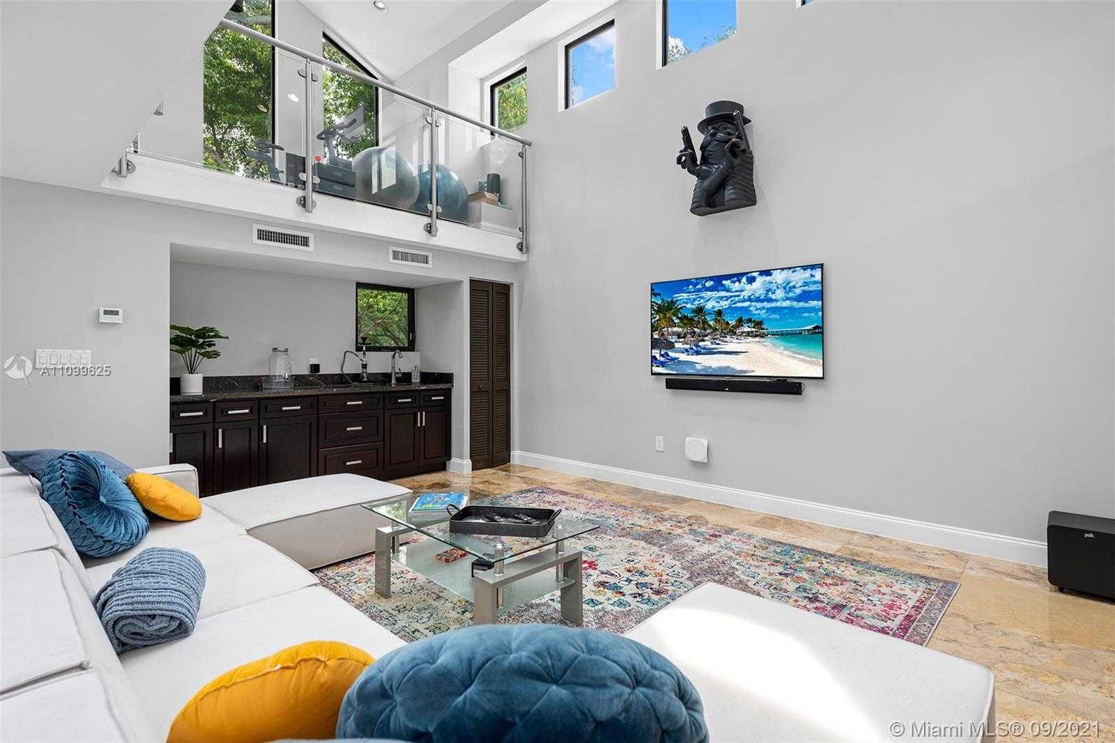 Small Image of 3005 WASHINGTON ST, Miami Number 36