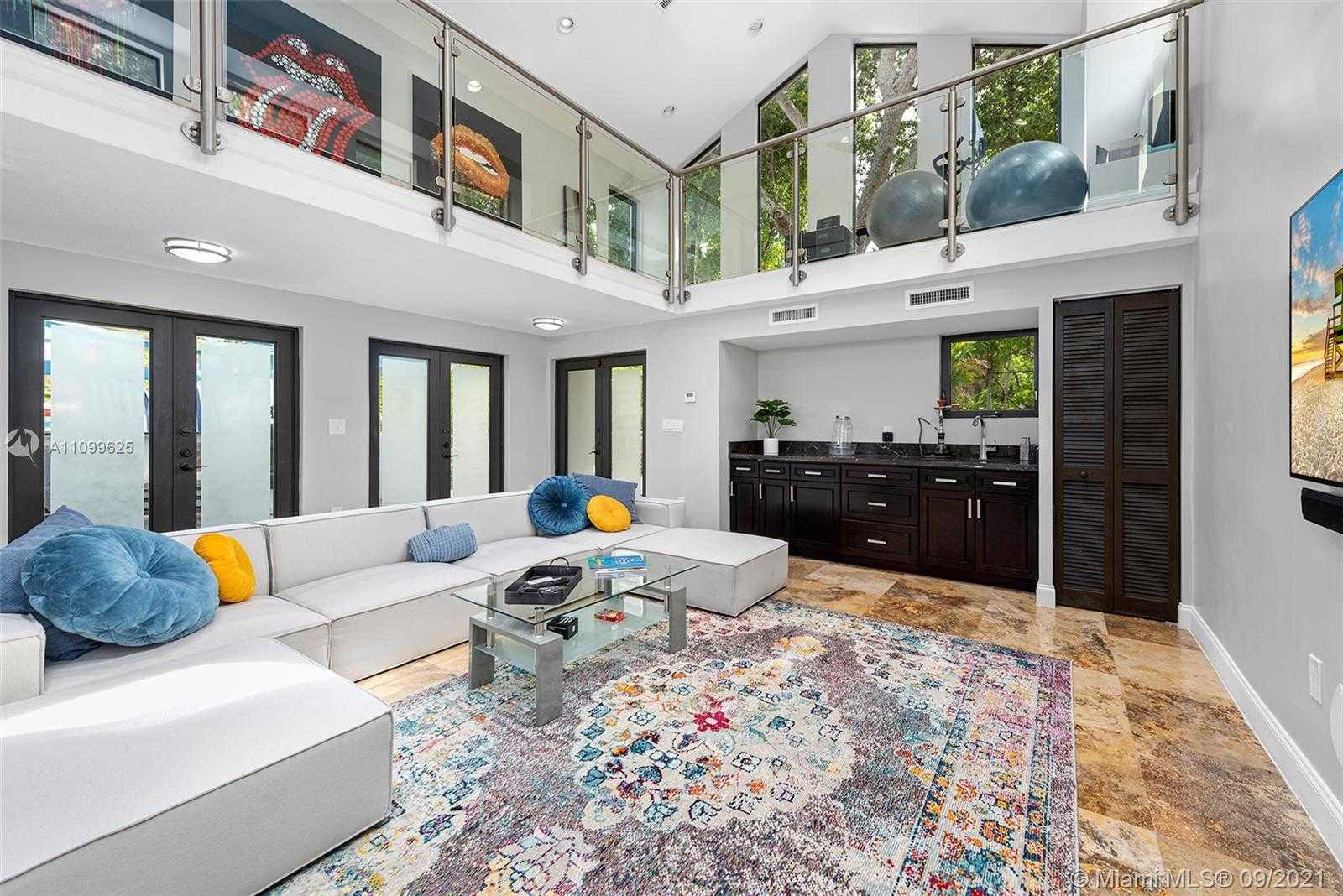 Small Image of 3005 WASHINGTON ST, Miami Number 38