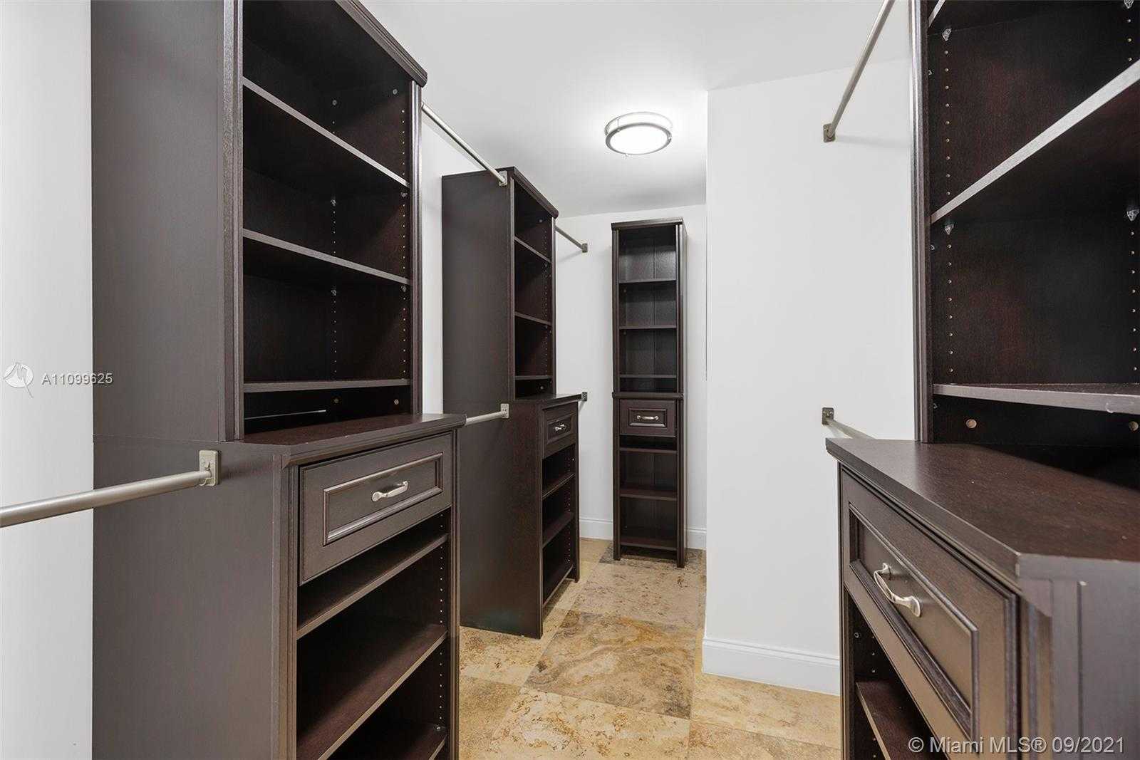 Small Image of 3005 WASHINGTON ST, Miami Number 56