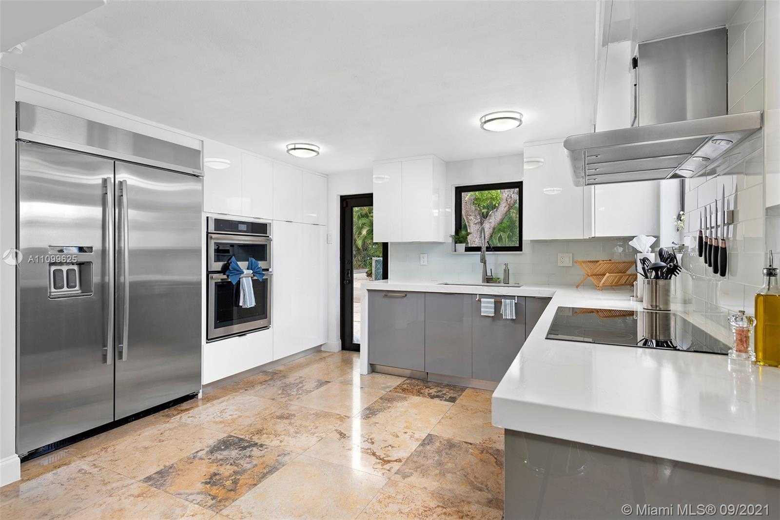 Small Image of 3005 WASHINGTON ST, Miami Number 57