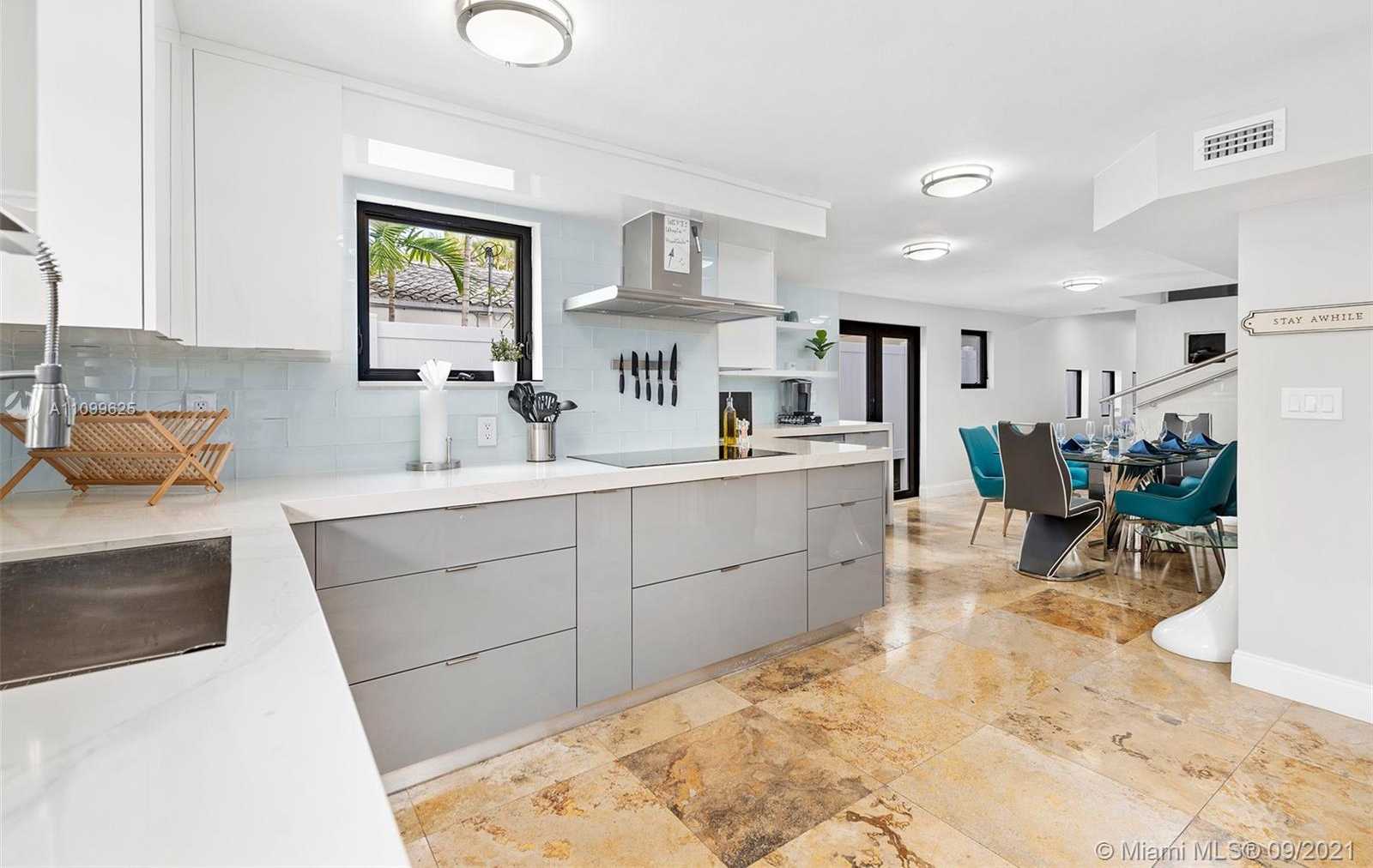 Small Image of 3005 WASHINGTON ST, Miami Number 59