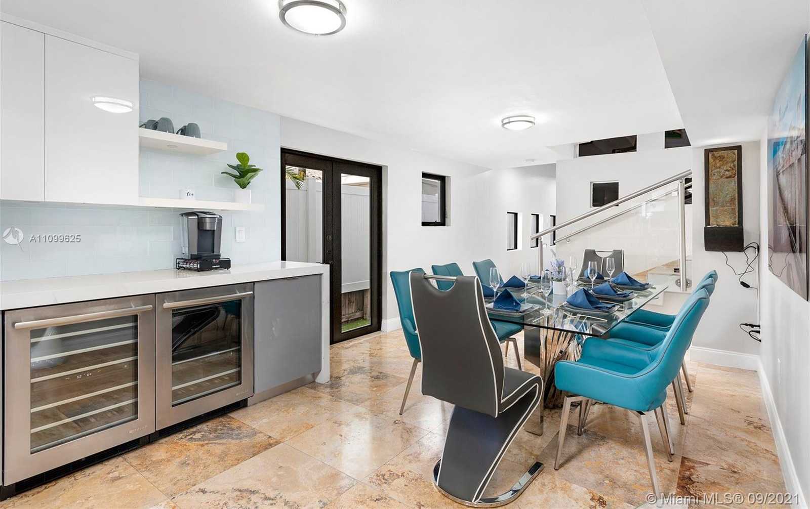Small Image of 3005 WASHINGTON ST, Miami Number 60