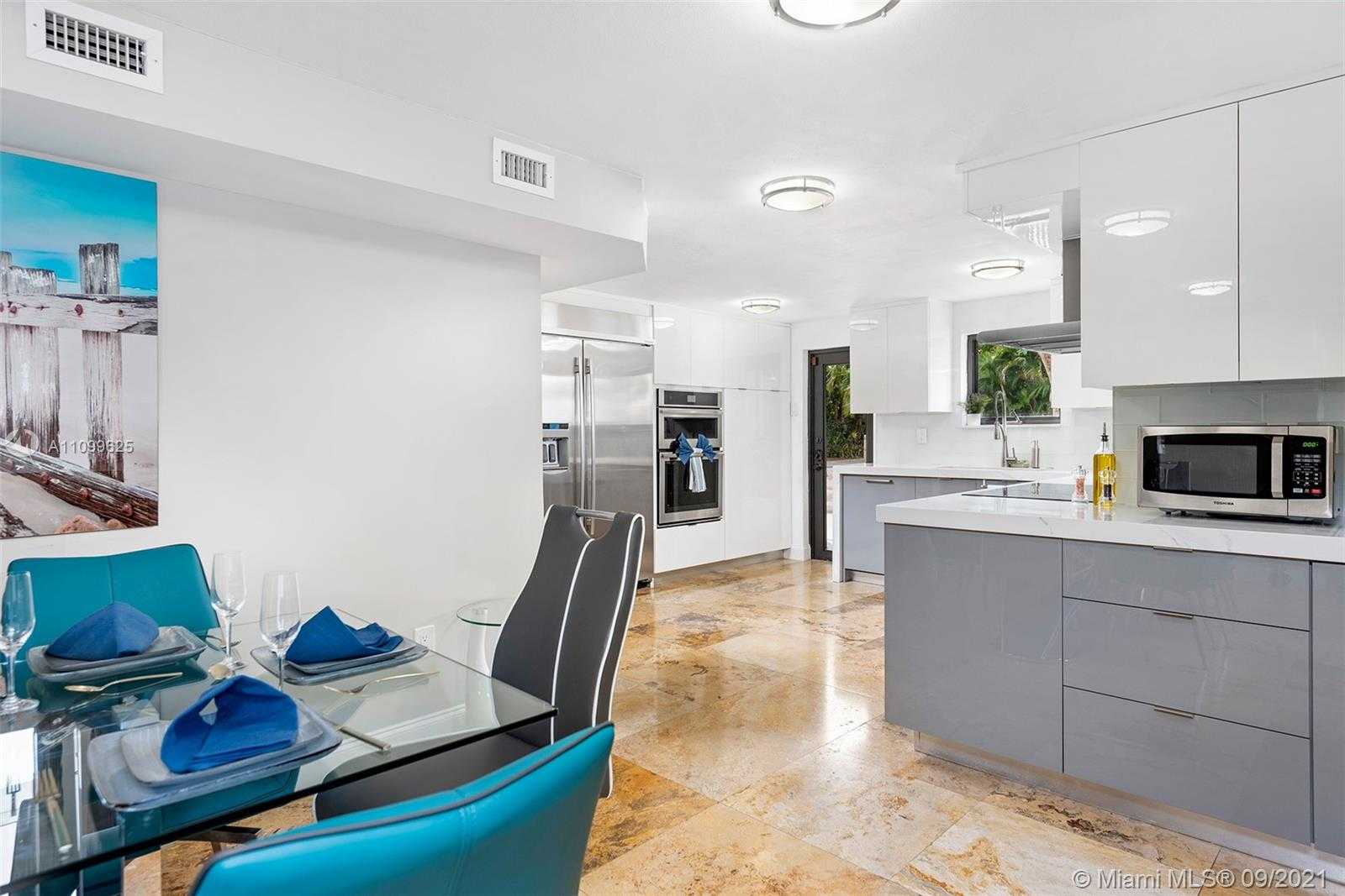Small Image of 3005 WASHINGTON ST, Miami Number 62