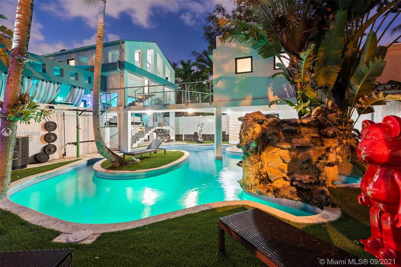 Small Image of 3005 WASHINGTON ST, Miami Number 65