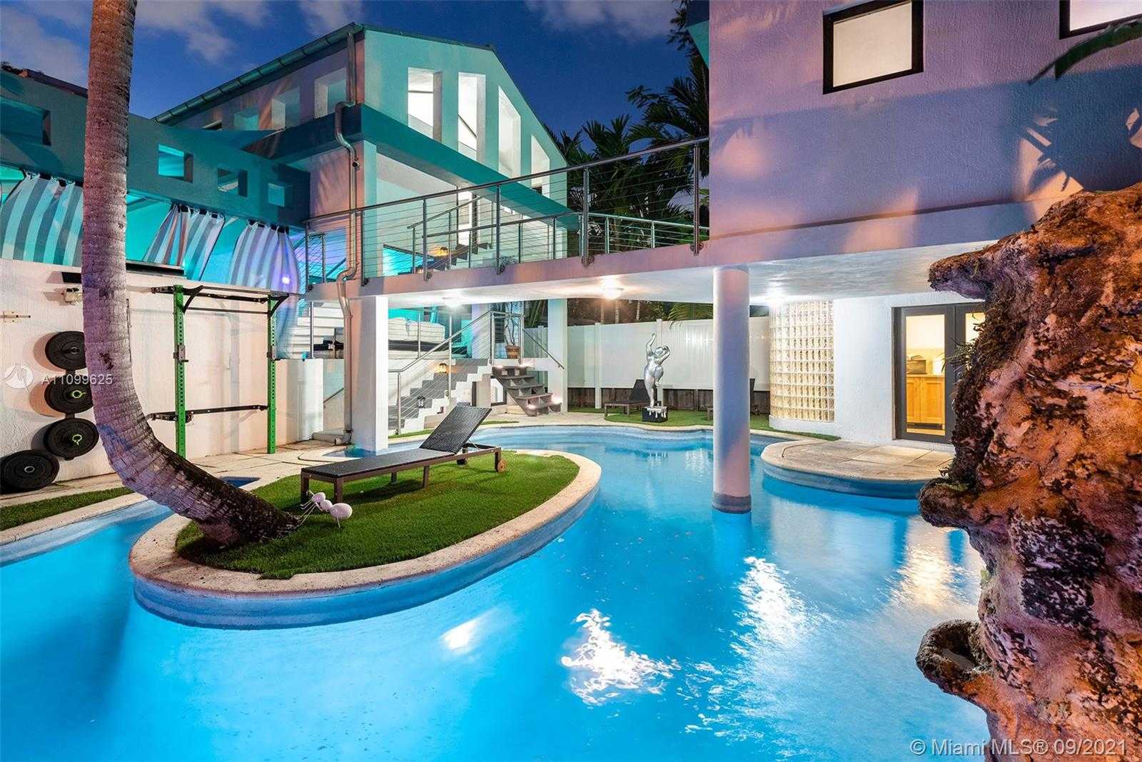 Small Image of 3005 WASHINGTON ST, Miami Number 66