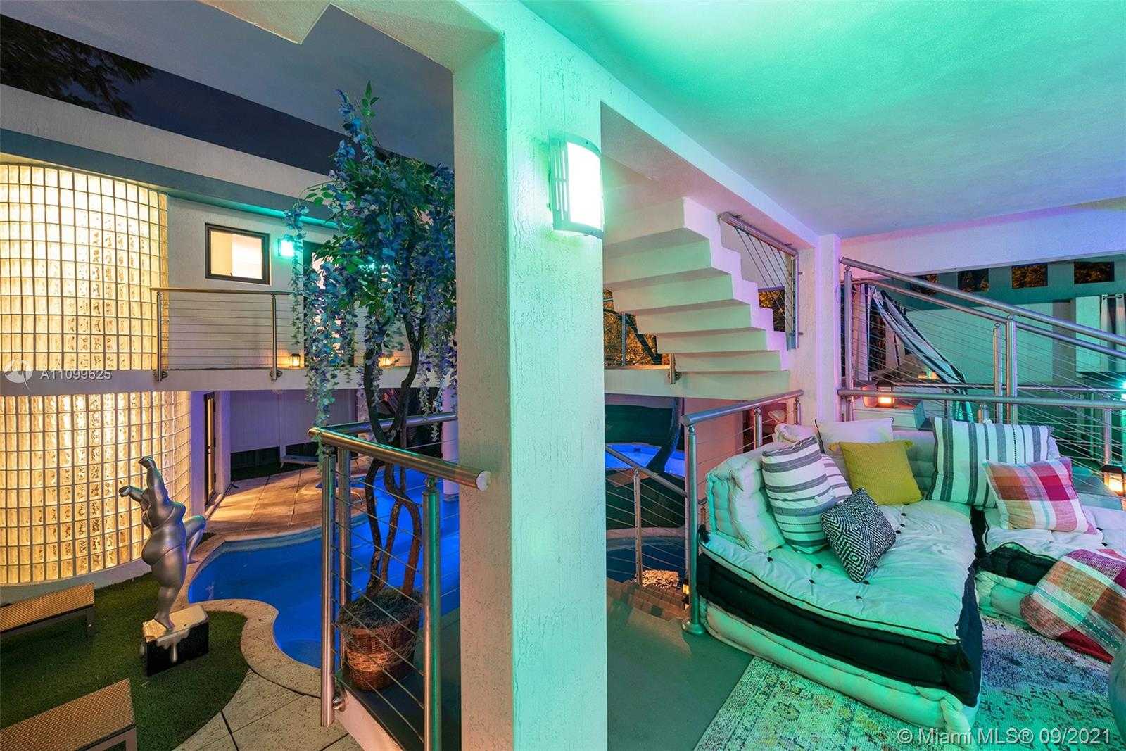 Small Image of 3005 WASHINGTON ST, Miami Number 71