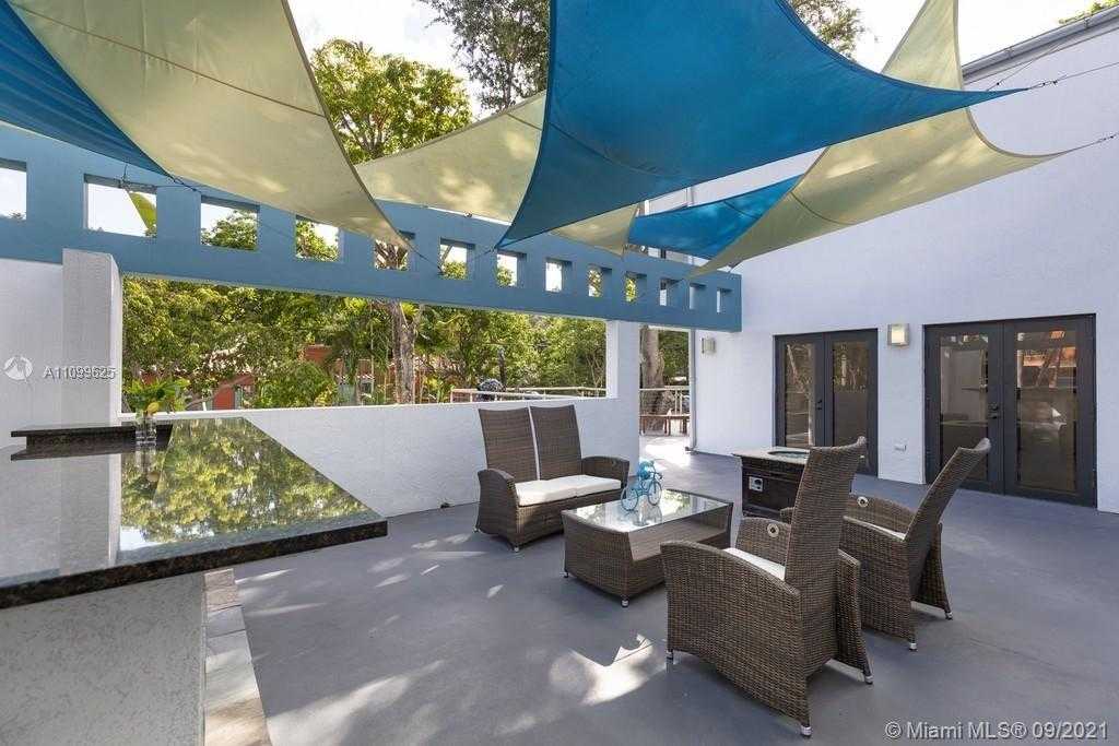 Small Image of 3005 WASHINGTON ST, Miami Number 98