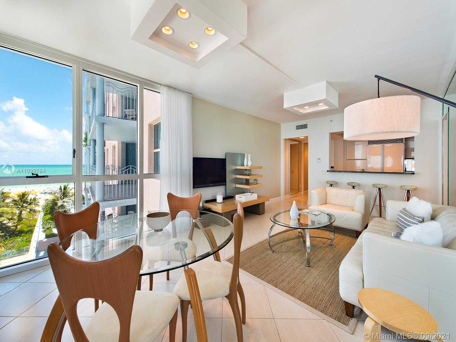 Small Image of 1500 OCEAN DR #707, Miami Beach Number 3
