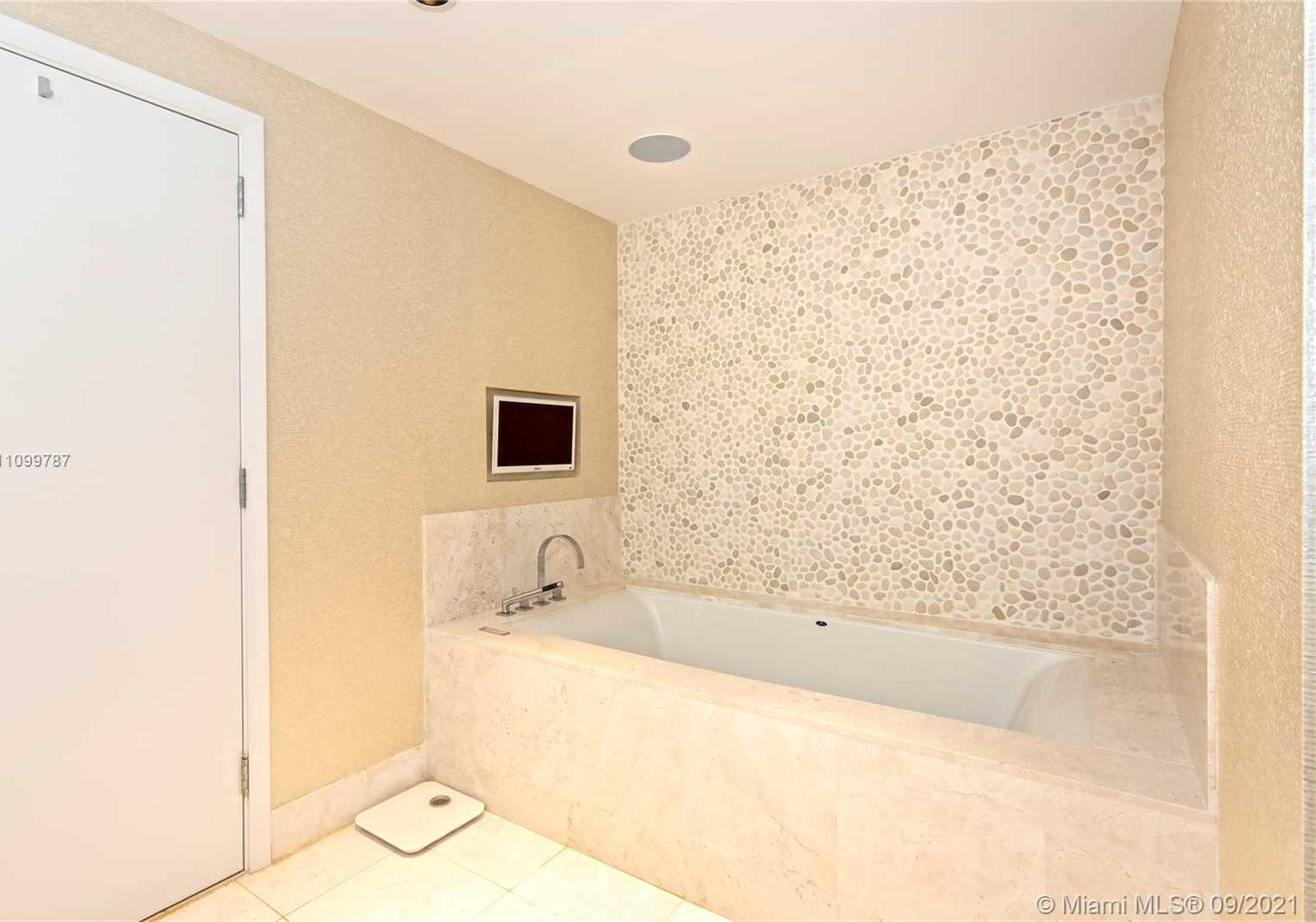 Small Image of 17121 COLLINS AVE #3406, Sunny Isles Beach Number 27