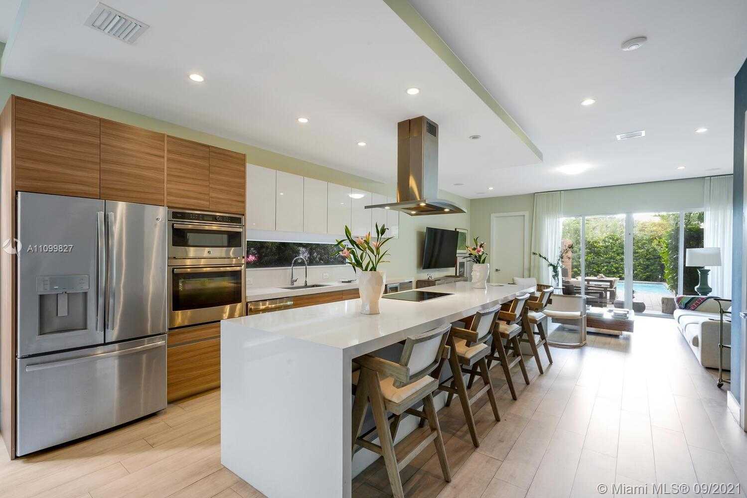 Small Image of 3446 SOUTH WEST 23RD ST #3446, Miami Number 10