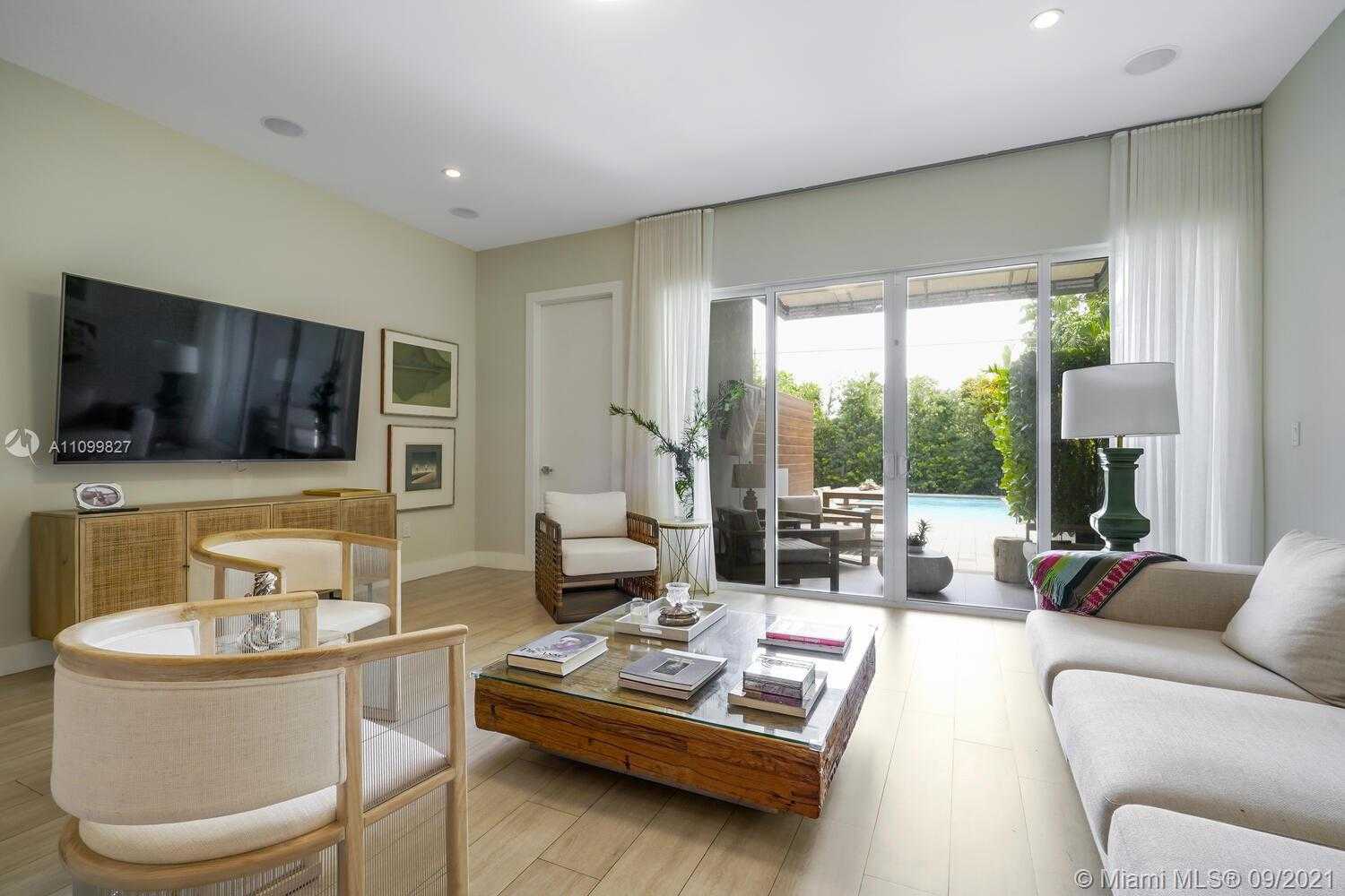Small Image of 3446 SOUTH WEST 23RD ST #3446, Miami Number 13