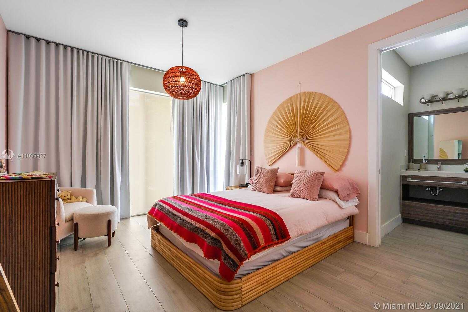 Small Image of 3446 SOUTH WEST 23RD ST #3446, Miami Number 15