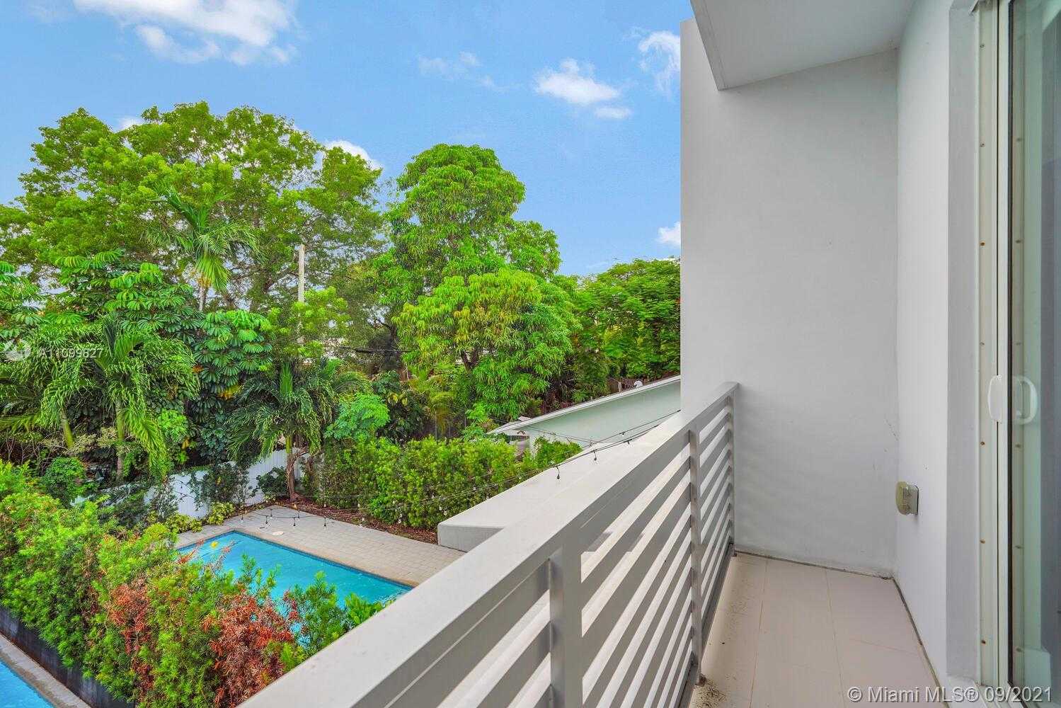 Small Image of 3446 SOUTH WEST 23RD ST #3446, Miami Number 32