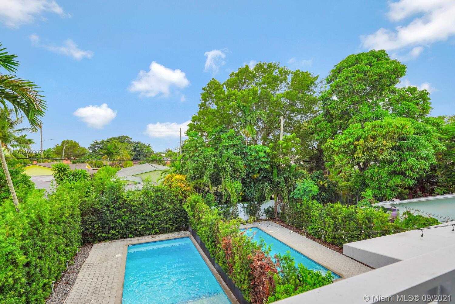 Small Image of 3446 SOUTH WEST 23RD ST #3446, Miami Number 33