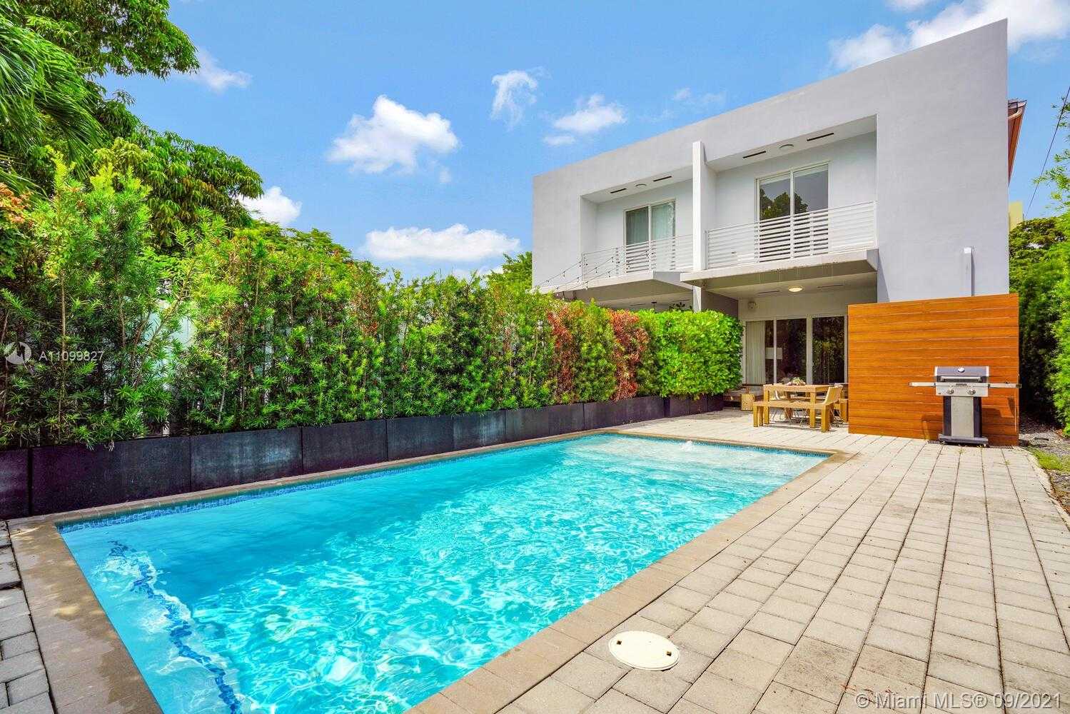 Small Image of 3446 SOUTH WEST 23RD ST #3446, Miami Number 41