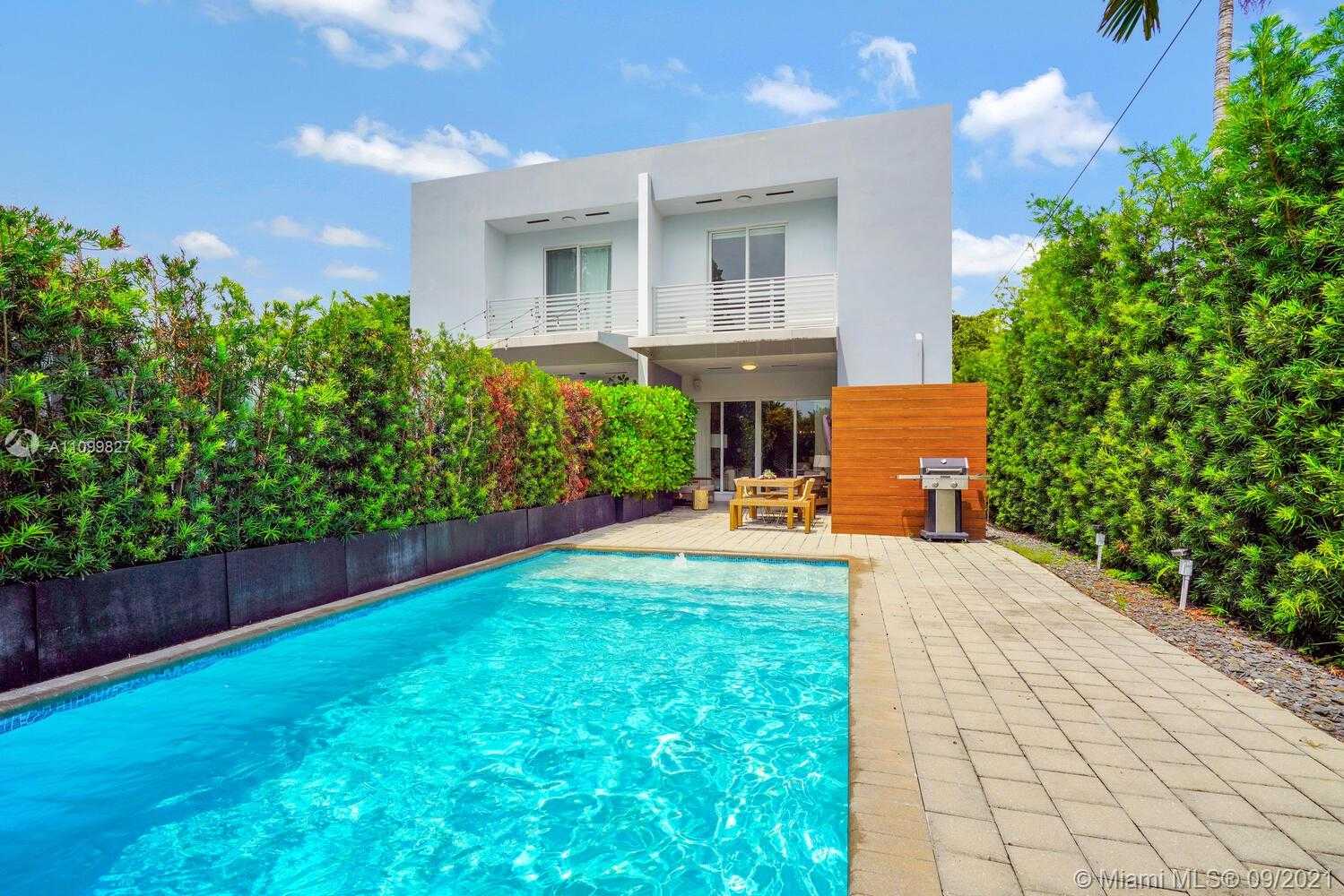 Small Image of 3446 SOUTH WEST 23RD ST #3446, Miami Number 42