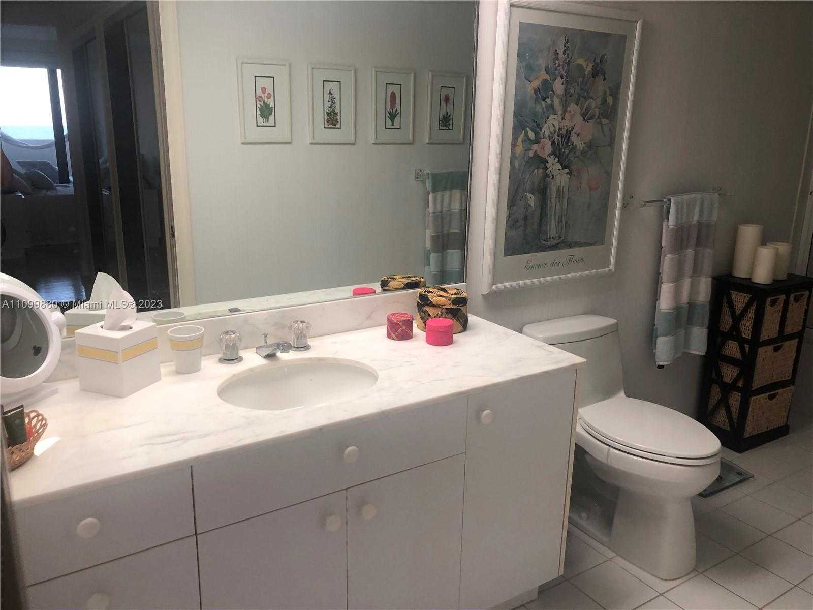 Small Image of 201 CRANDON BLVD #642, Key Biscayne Number 26
