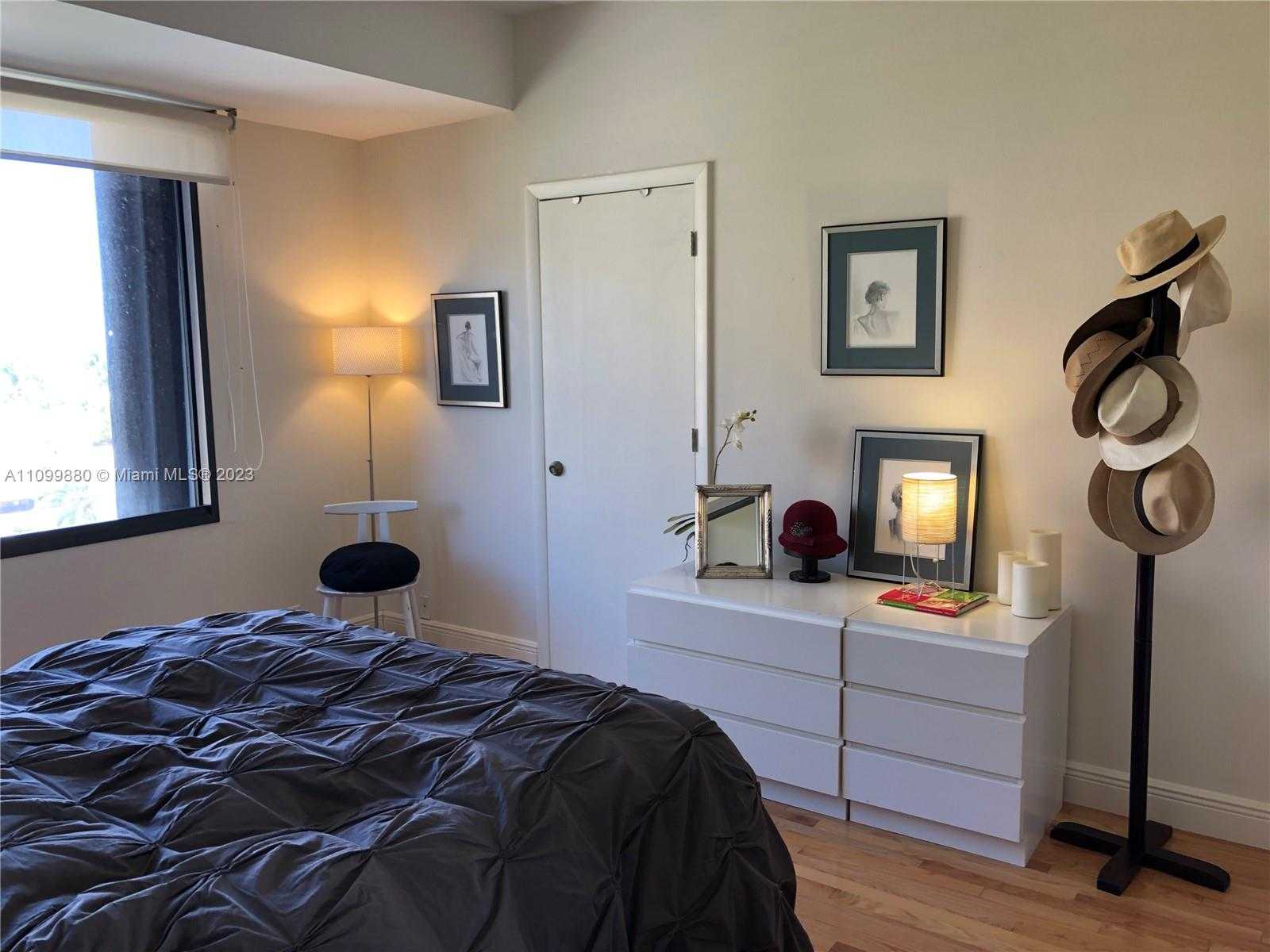 Small Image of 201 CRANDON BLVD #642, Key Biscayne Number 29