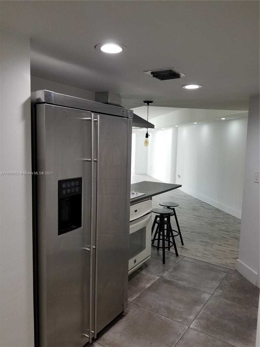 Small Image of 825 BRICKELL BAY DR #1948, Miami Number 10