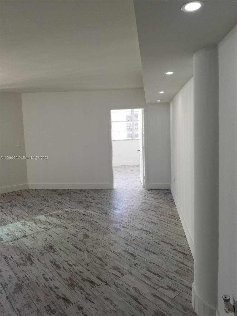 Small Image of 825 BRICKELL BAY DR #1948, Miami Number 14