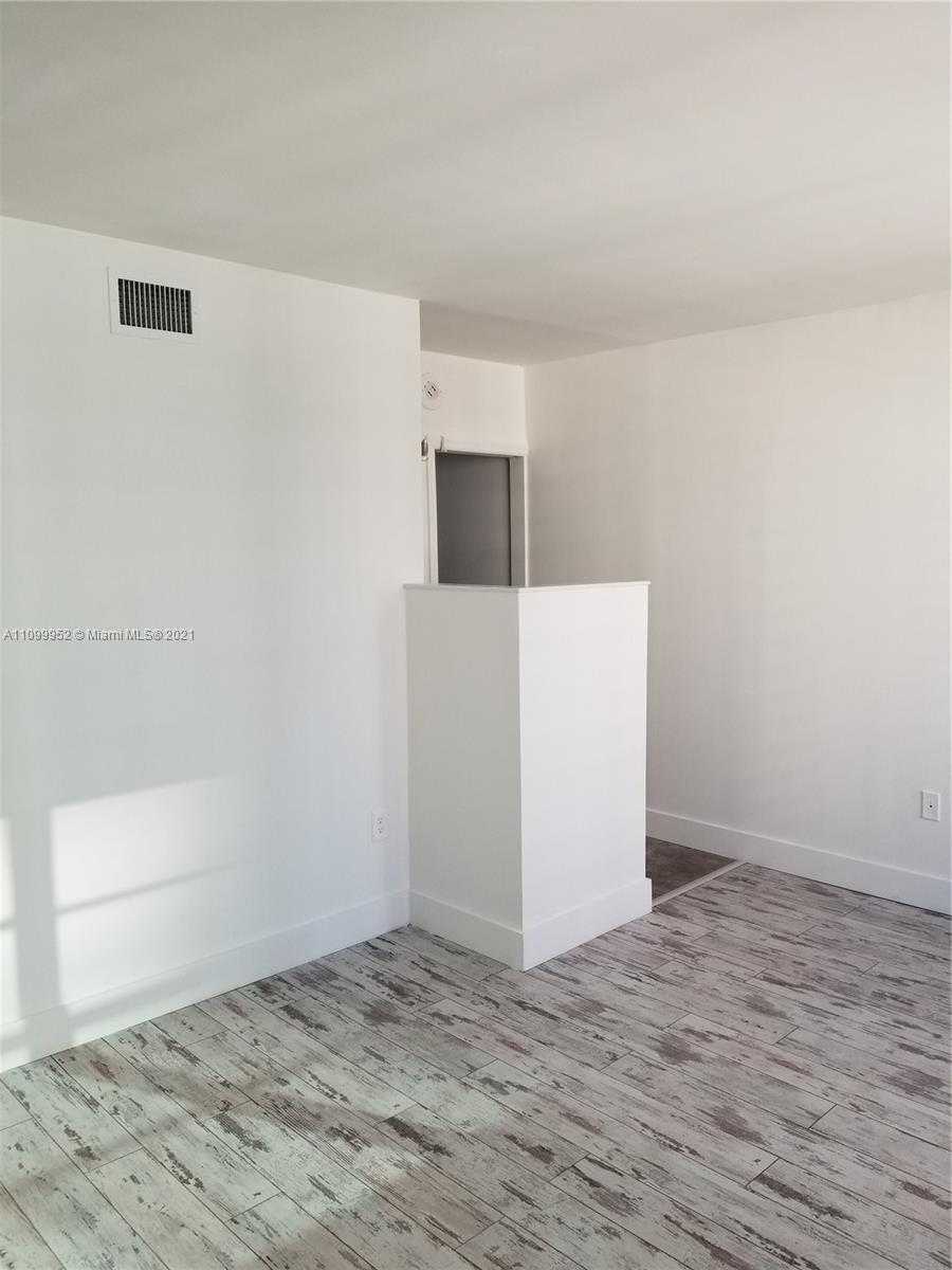 Small Image of 825 BRICKELL BAY DR #1948, Miami Number 17
