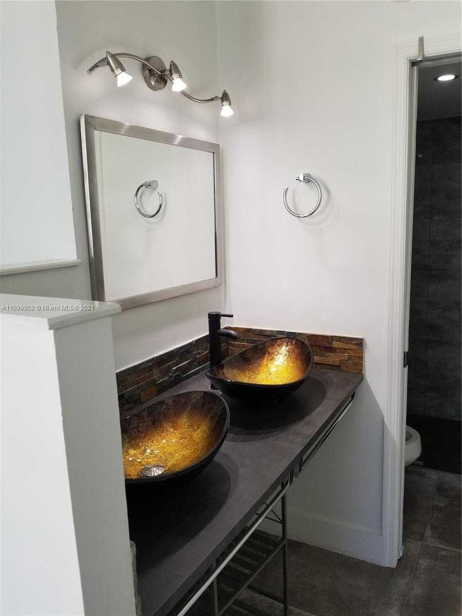 Small Image of 825 BRICKELL BAY DR #1948, Miami Number 23