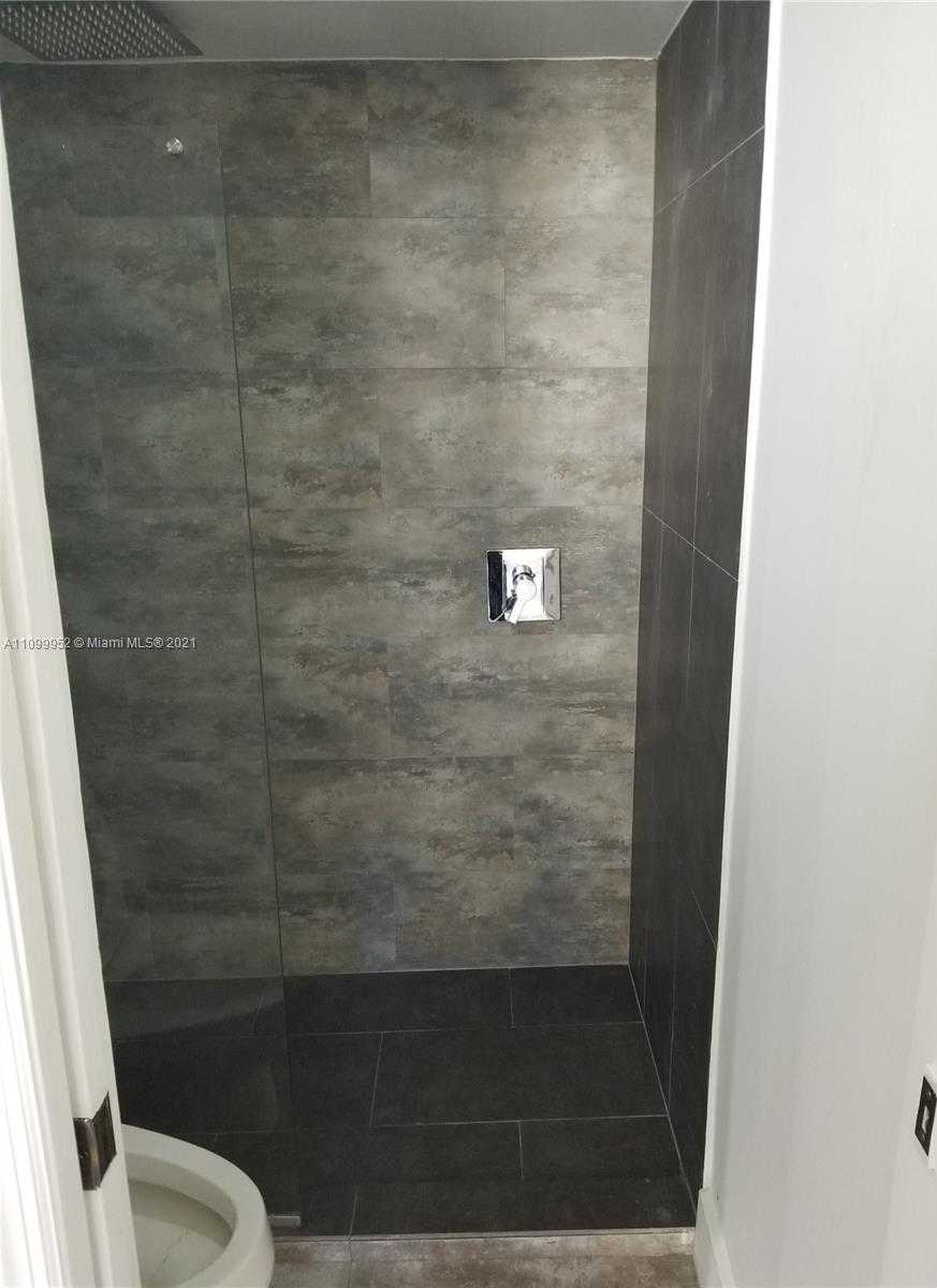 Small Image of 825 BRICKELL BAY DR #1948, Miami Number 25