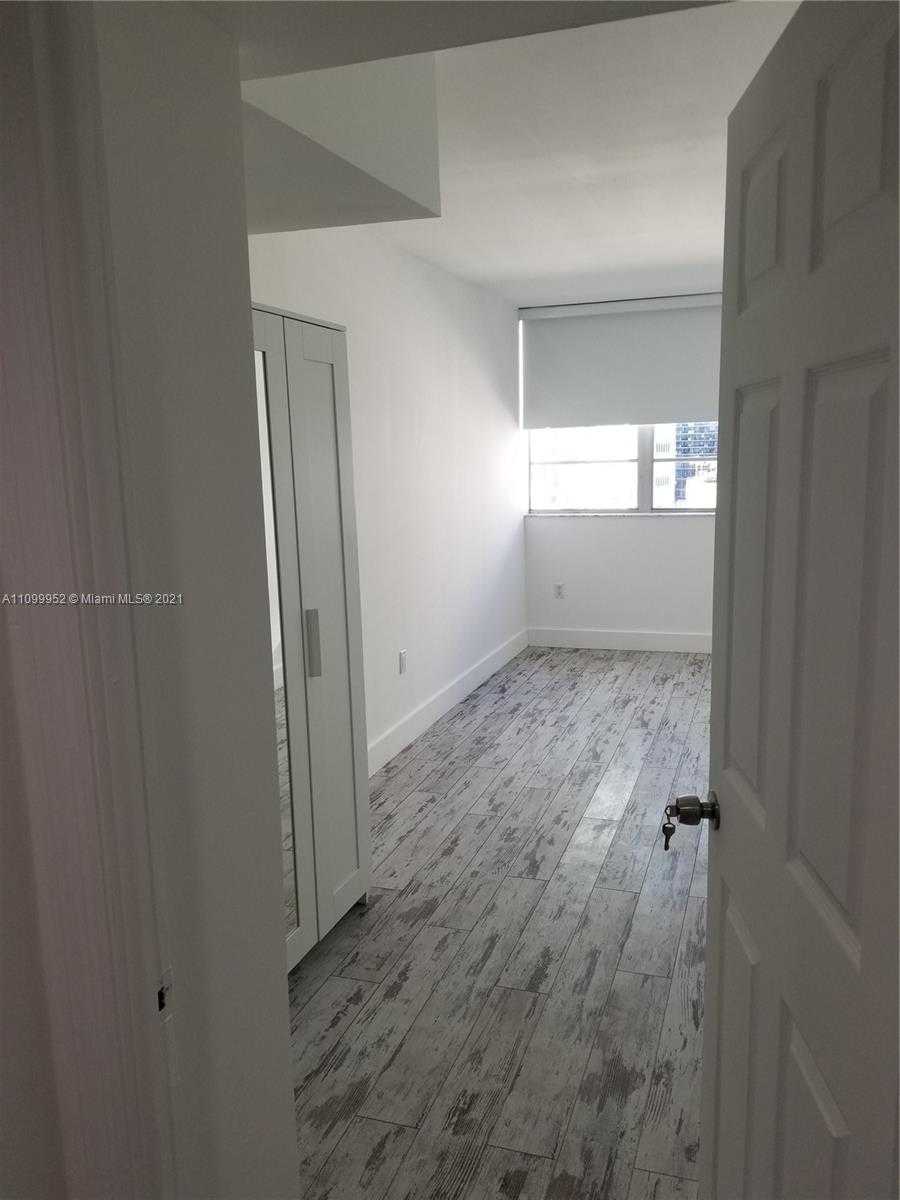 Small Image of 825 BRICKELL BAY DR #1948, Miami Number 37