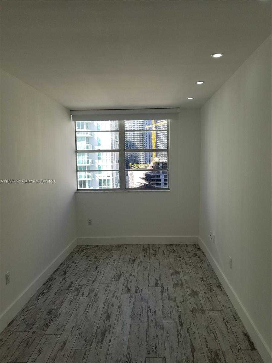 Small Image of 825 BRICKELL BAY DR #1948, Miami Number 38