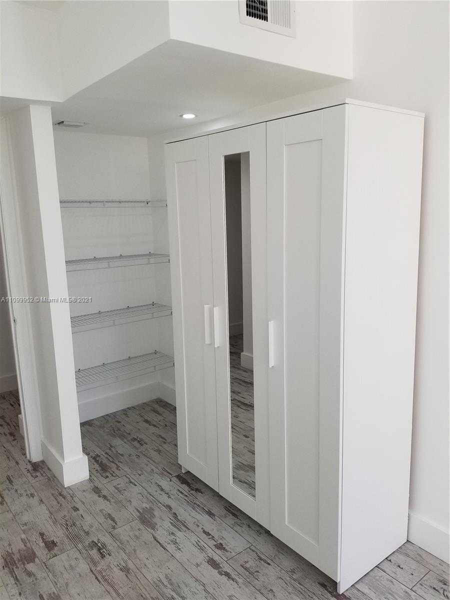Small Image of 825 BRICKELL BAY DR #1948, Miami Number 39