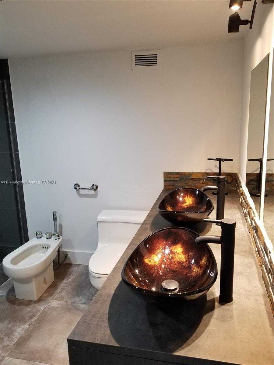 Small Image of 825 BRICKELL BAY DR #1948, Miami Number 45