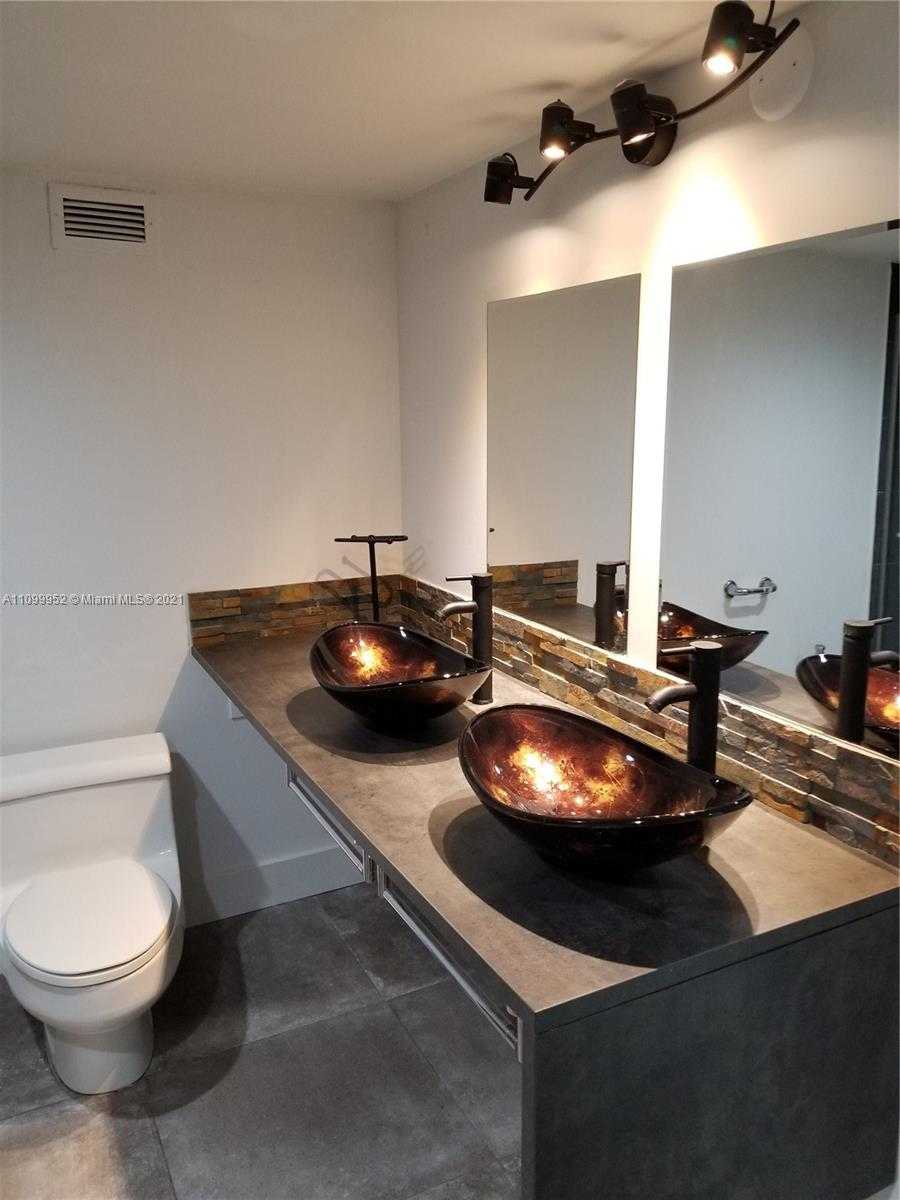 Small Image of 825 BRICKELL BAY DR #1948, Miami Number 46