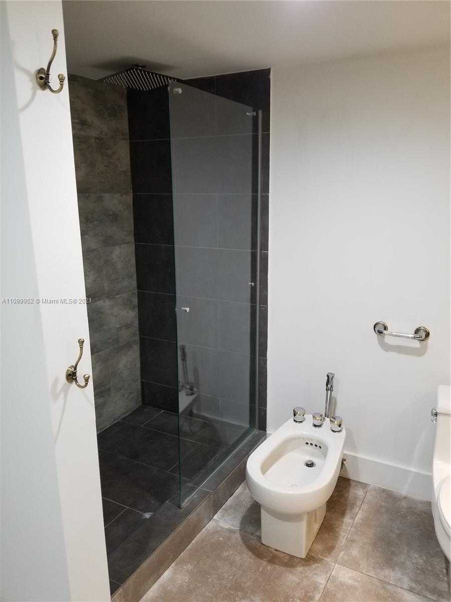 Small Image of 825 BRICKELL BAY DR #1948, Miami Number 47