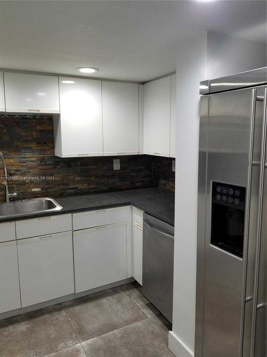 Small Image of 825 BRICKELL BAY DR #1948, Miami Number 8