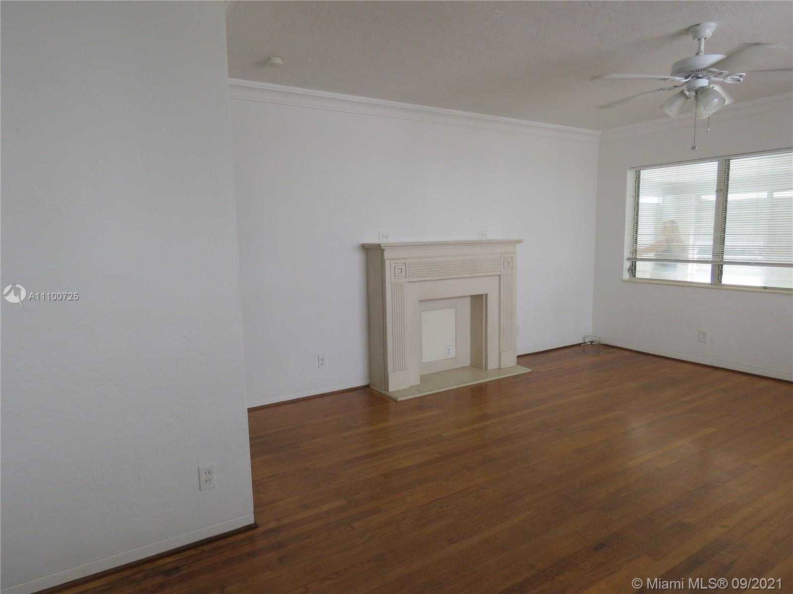 Small Image of 1943 TAYLOR ST, Hollywood Number 4