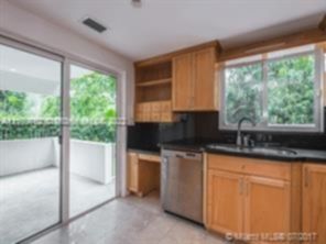 Small Image of 4000 ALHAMBRA CIR, Coral Gables Number 13