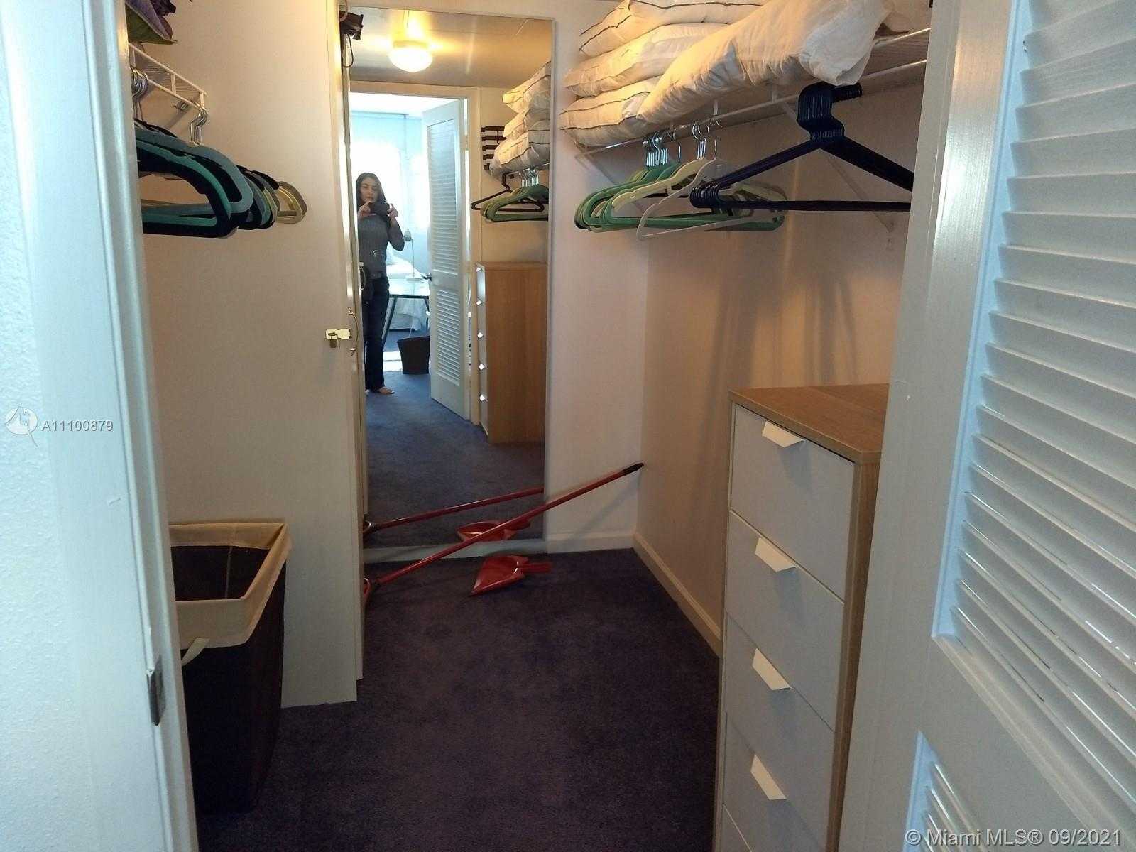 Small Image of 10275 COLLINS AVE #1507, Bal Harbour Number 19