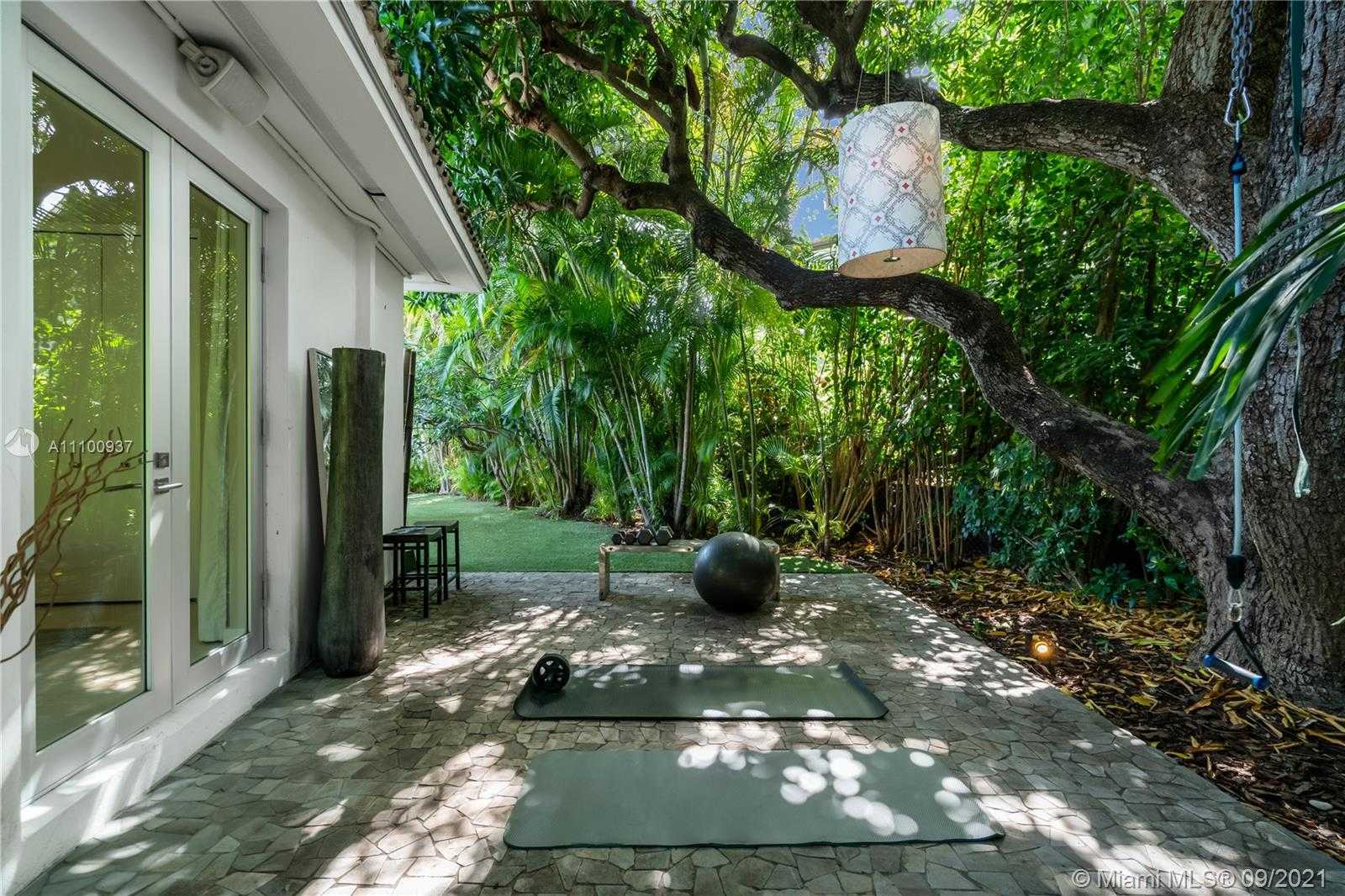 Small Image of 2840 FLAMINGO DR, Miami Beach Number 11