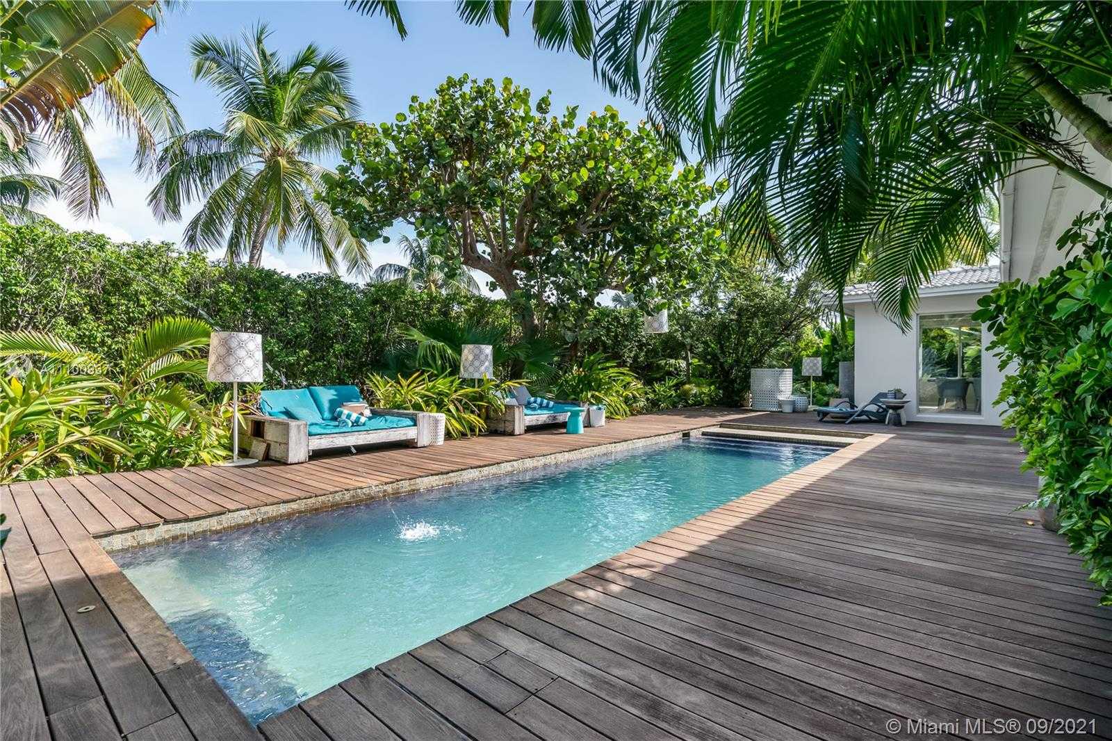 Small Image of 2840 FLAMINGO DR, Miami Beach Number 13