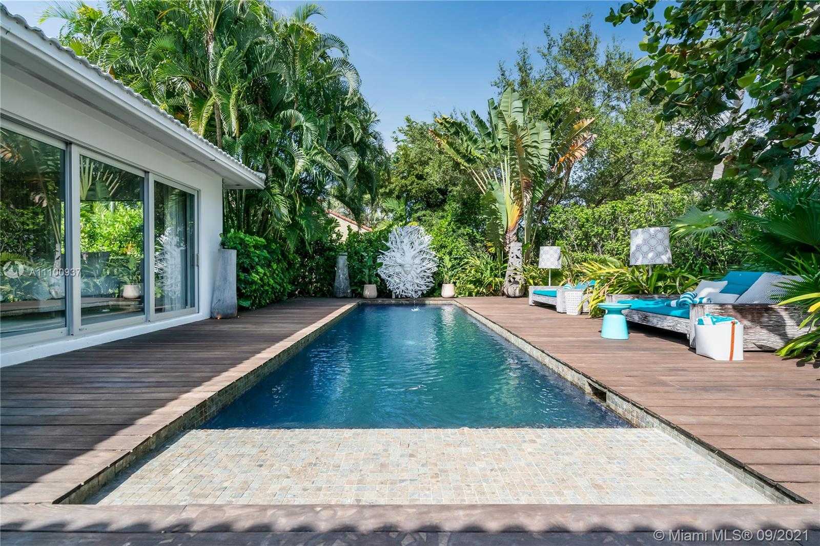 Small Image of 2840 FLAMINGO DR, Miami Beach Number 14