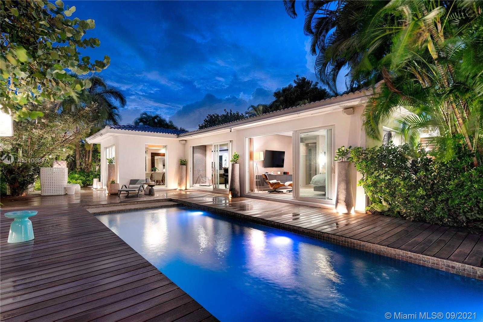 Small Image of 2840 FLAMINGO DR, Miami Beach Number 25
