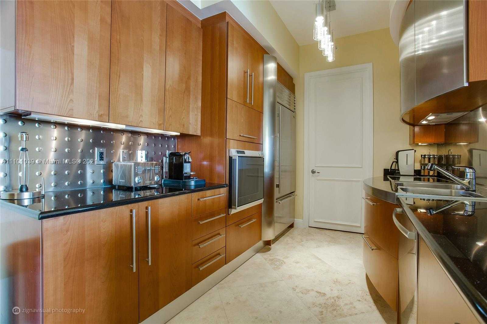 Small Image of 18101 COLLINS AVE #1705, Sunny Isles Beach Number 11