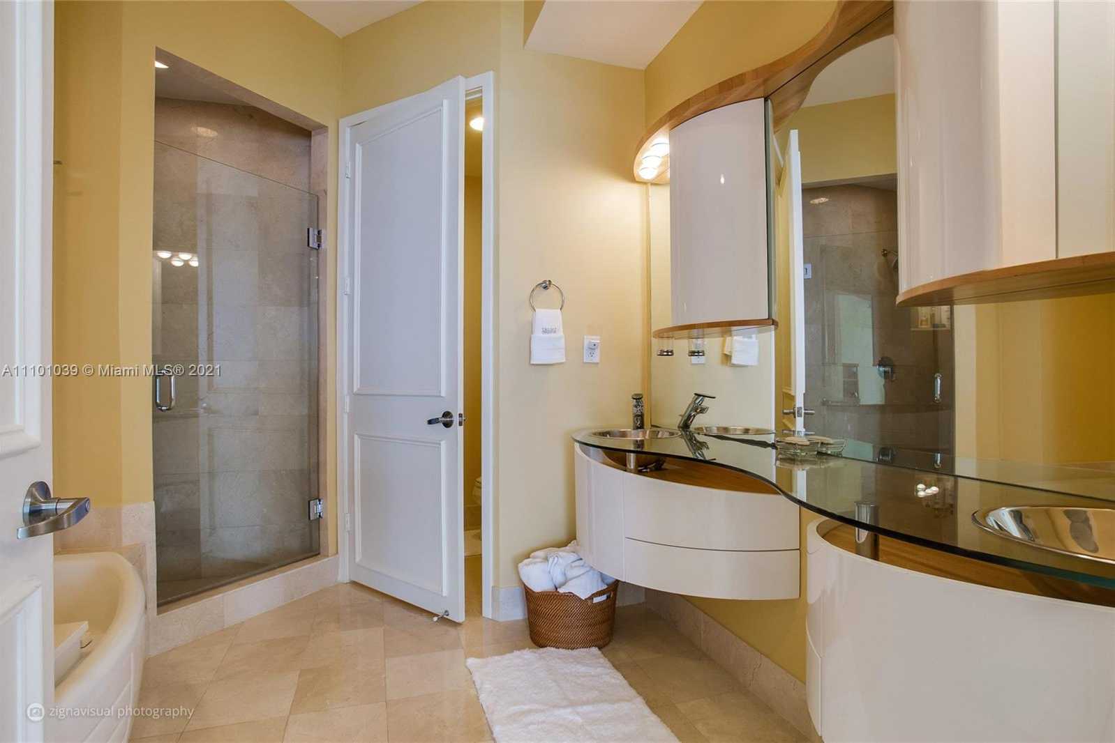 Small Image of 18101 COLLINS AVE #1705, Sunny Isles Beach Number 17