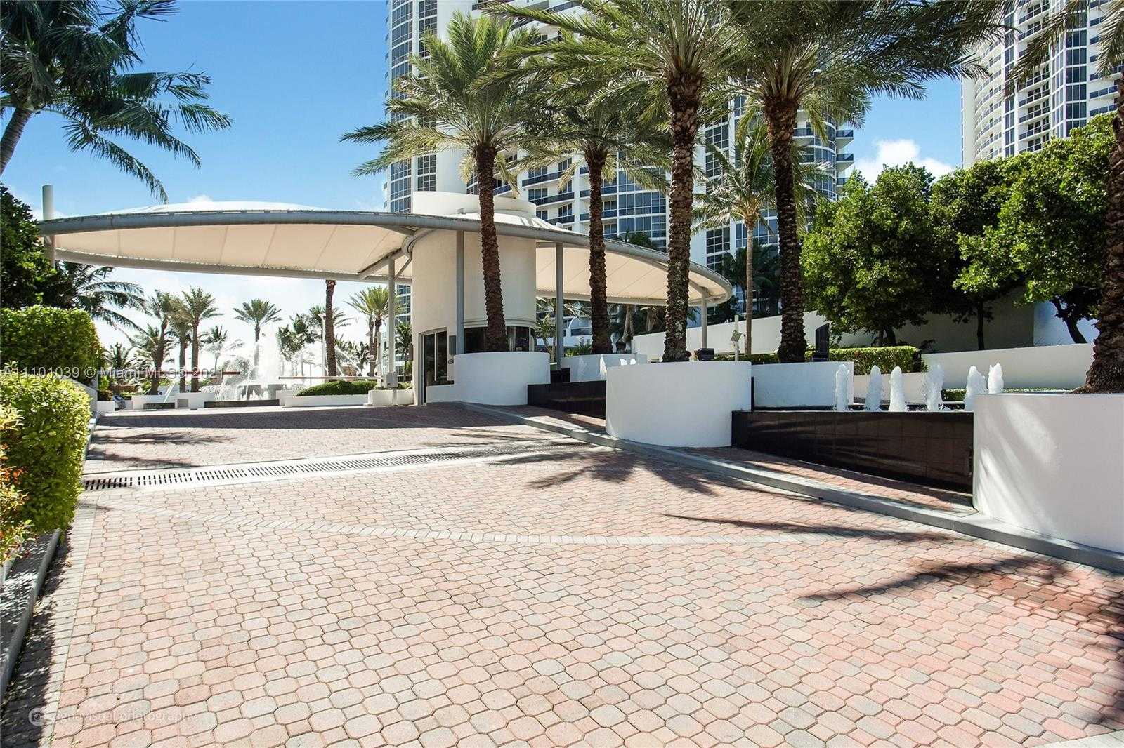 Small Image of 18101 COLLINS AVE #1705, Sunny Isles Beach Number 23