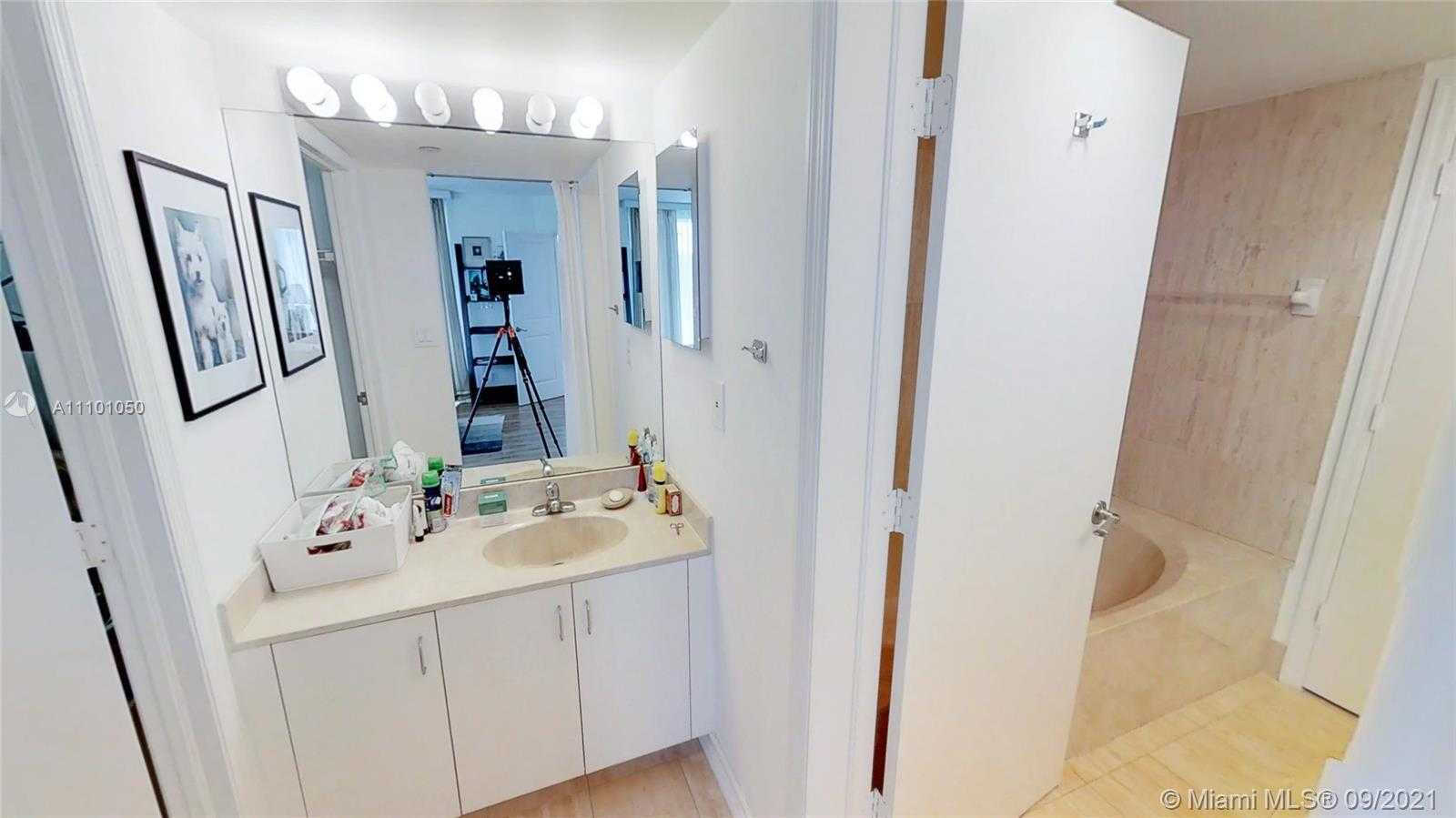 Small Image of 120 SOUTH EAST 5TH AVE #PH20, Boca Raton Number 11
