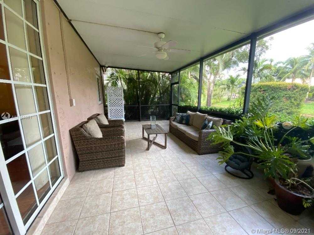Small Image of 1750 SOUTH WEST 106TH TER, Davie Number 12