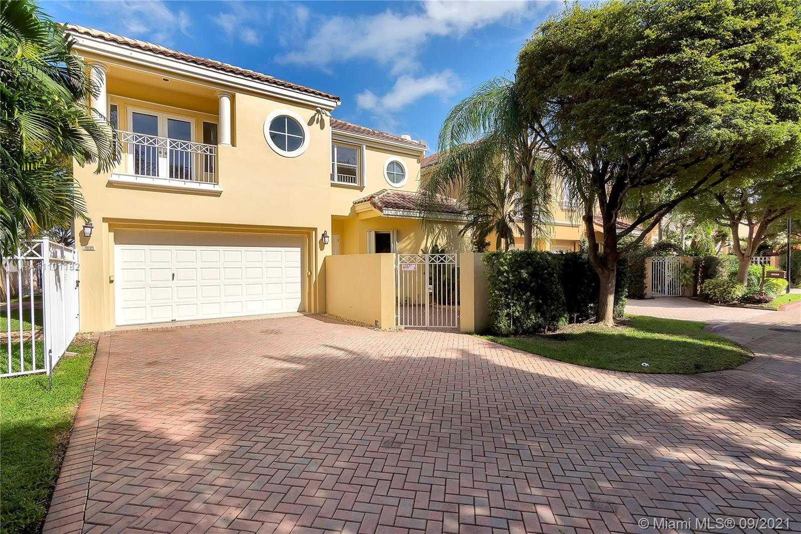 Small Image of 3693 NORTH EAST 208TH TER #3693, Aventura Number 2