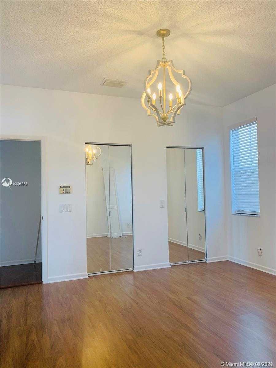 Small Image of 650 FALLING WATER RD #na, Weston Number 11