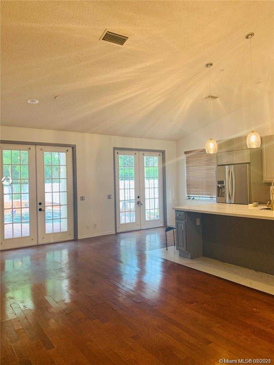 Small Image of 650 FALLING WATER RD #na, Weston Number 6