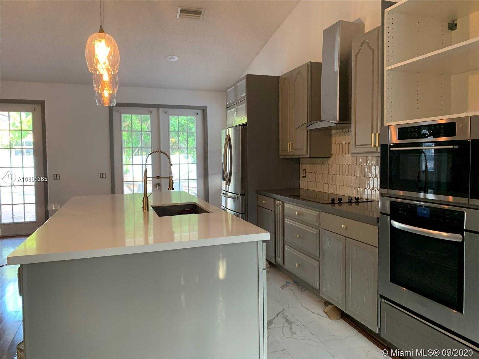 Small Image of 650 FALLING WATER RD #na, Weston Number 9